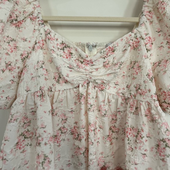 English Factory Feminine Blush Floral Bohemian Puff Sleeve Blouse - Picture 4 of 16